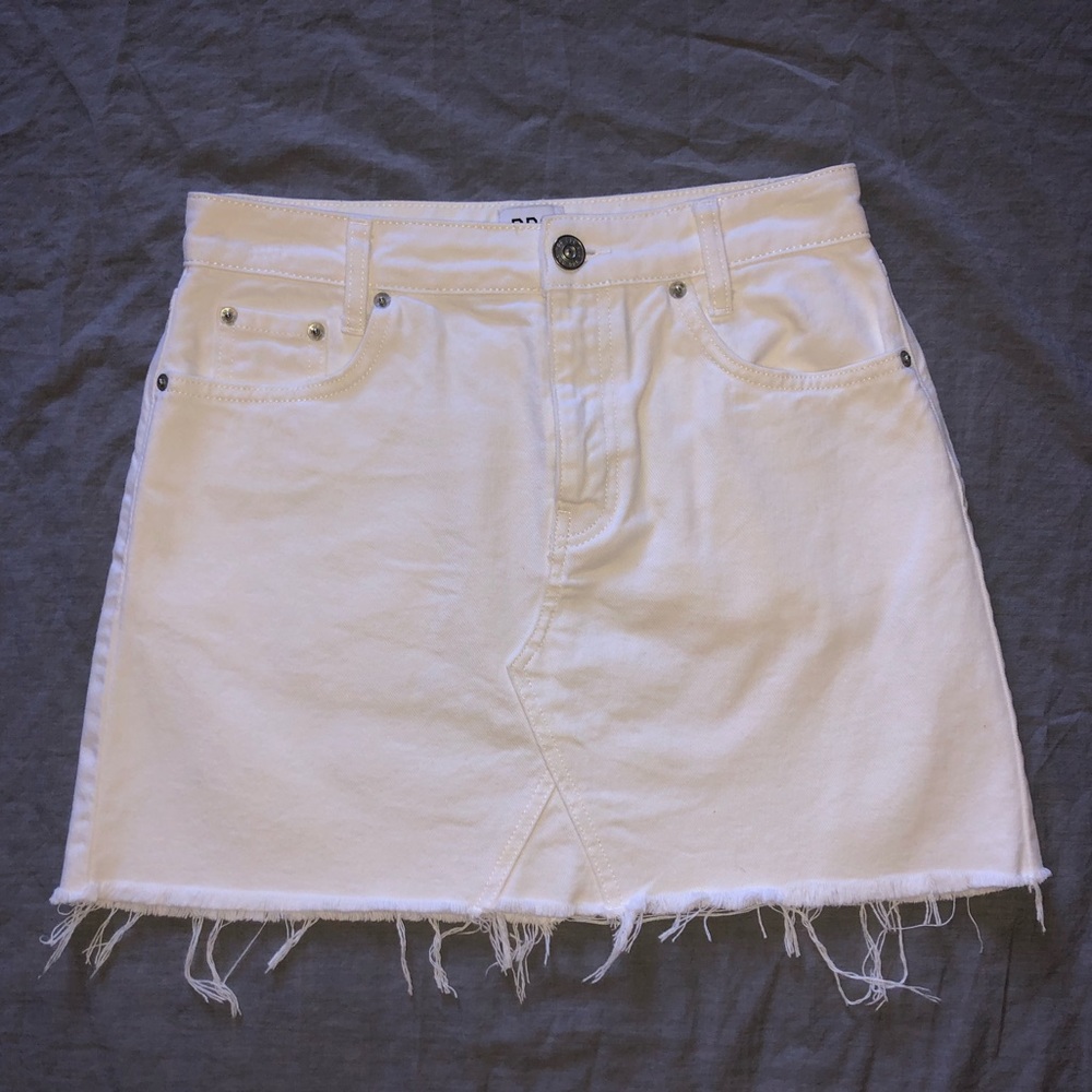 White denim skirt (urban outfitters)